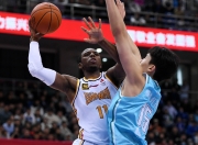 费耶诺德迎欧篮联关键赛，今晨篮板制胜，震撼外界，更衣室氛围转暖