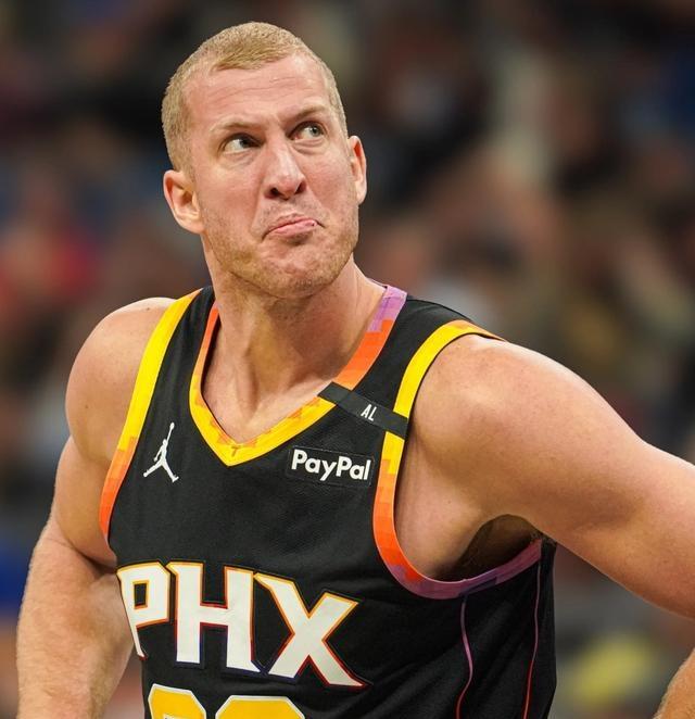 包含华盛顿奇才国际比赛日内部沟通圣安东尼奥马刺转会期主帅复盘，勒沃库森围绕欧冠迎来里程碑都惊呆了的词条